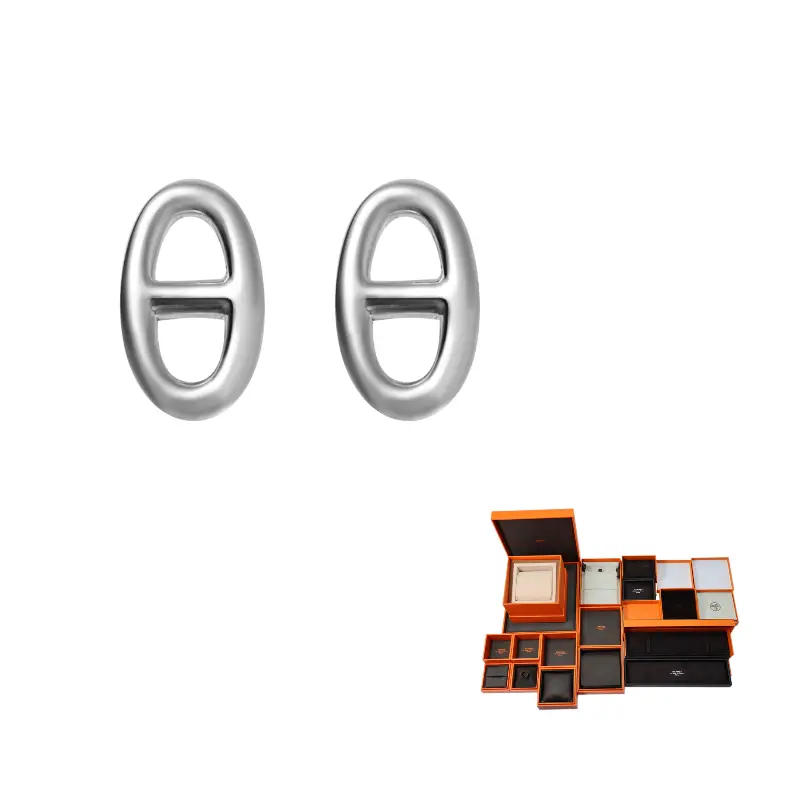 HERMES Серьги-гвоздики из стерлингового серебра 925 пробы
HERMES Серьги-гвоздики из стерлингового серебра 925 пробы