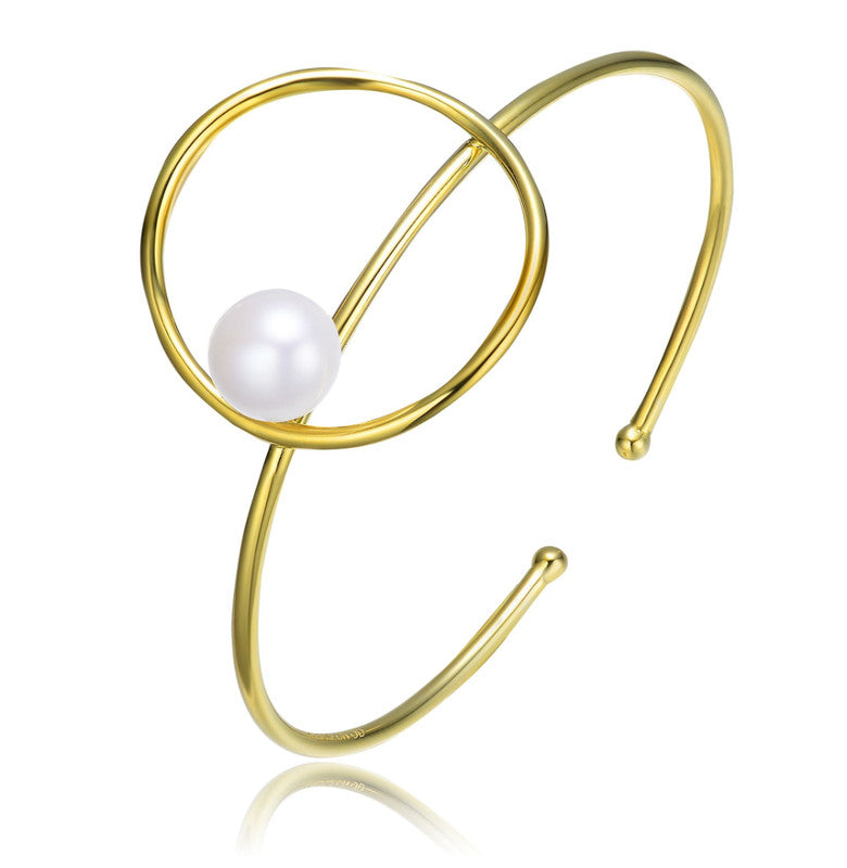 Браслет-манжета C-образной формы из стерлингового серебра 14 карат с натуральным пресноводным жемчугом Genevive, золотой
Браслет-манжета C-образной формы из стерлингового серебра 14 карат с натуральным пресноводным жемчугом Genevive, золотой