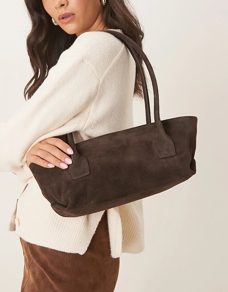 Удлиненная замшевая сумка-тоут ASOS DESIGN шоколадного цвета
Удлиненная замшевая сумка-тоут ASOS DESIGN шоколадного цвета