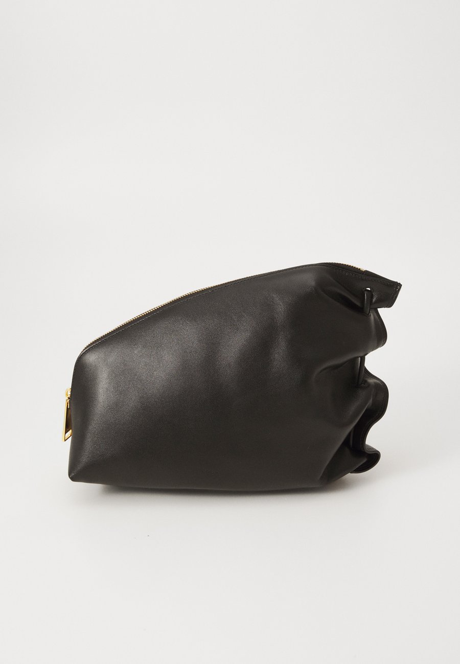 Клатч Furla DAISY , Nero/Black
Клатч Furla DAISY , Nero/Black