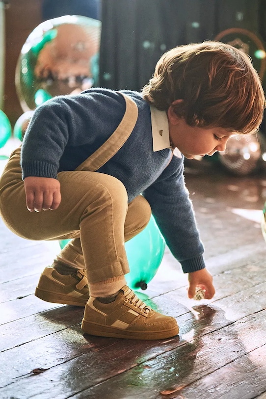 Детский свитер из смесовой шерсти Mayoral, синий
Детский свитер из смесовой шерсти Mayoral, синий