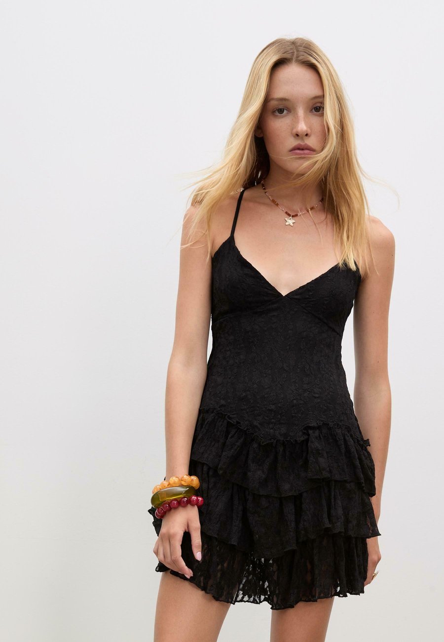 Платье Stradivarius Day dress, Black
Платье Stradivarius Day dress, Black