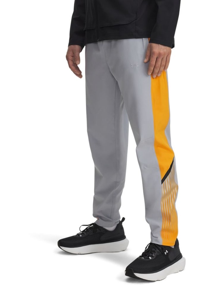 Спортивные брюки Velociti Storm Pant серого цвета Under Armour
Спортивные брюки Velociti Storm Pant серого цвета Under Armour