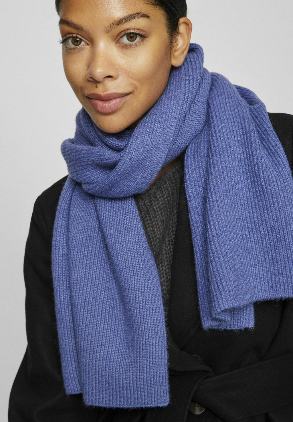 Шарф VIRIL VILA, серый
Шарф VIRIL VILA, серый