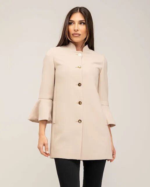 Женское тканевое пальто с воротником-стойкой и декором на манжетах Fsh, белый
Женское тканевое пальто с воротником-стойкой и декором на манжетах Fsh, белый