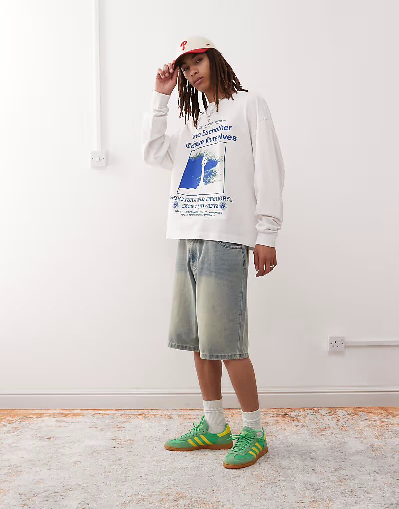 Футболка с длинным рукавом с графикой спереди и сзади Collusion, белый
Футболка с длинным рукавом с графикой спереди и сзади Collusion, белый