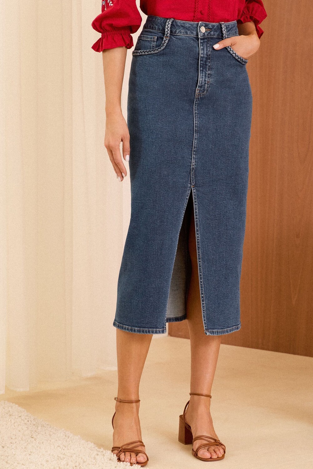 Юбка миди из денима с карманами косичками Love & Roses, синий
Юбка миди из денима с карманами косичками Love & Roses, синий