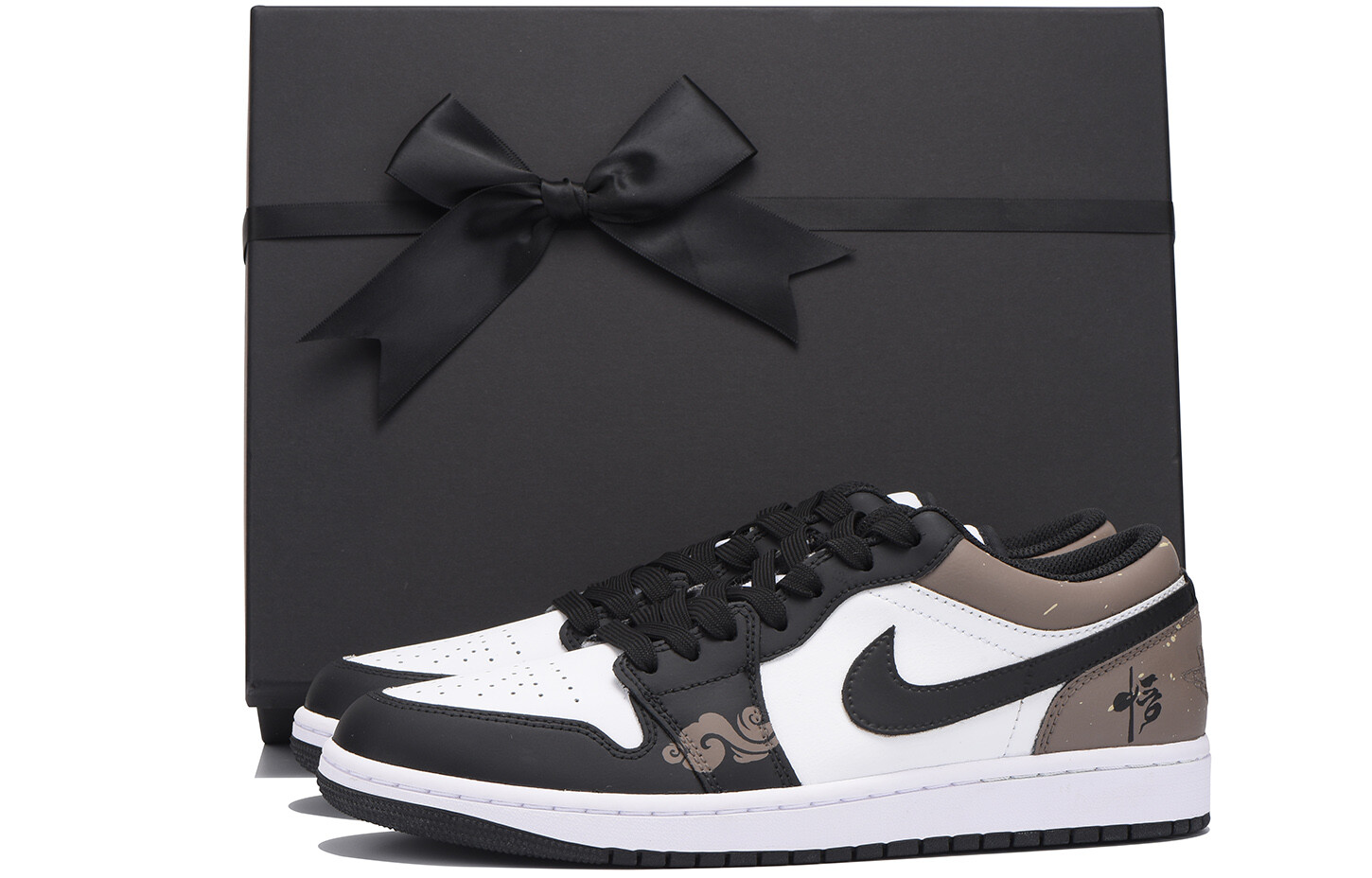 Баскетбольные кроссовки Air 1 Vintage Men Low-Touch Black Brown Jordan, Черный, Баскетбольные кроссовки Air 1 Vintage Men Low-Touch Black Brown Jordan
Баскетбольные кроссовки Air 1 Vintage Men Low-Touch Black Brown Jordan, Черный, Баскетбольные кроссовки Air 1 Vintage Men Low-Touch Black Brown Jordan