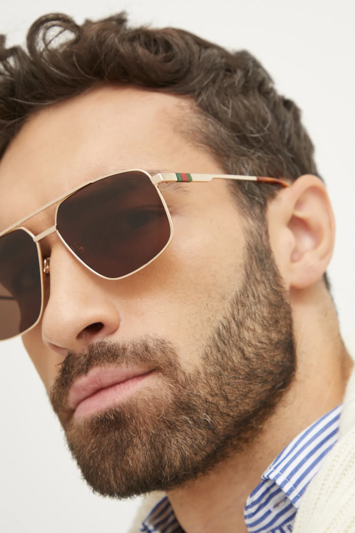 Солнцезащитные очки Gucci, золотой
Солнцезащитные очки Gucci, золотой