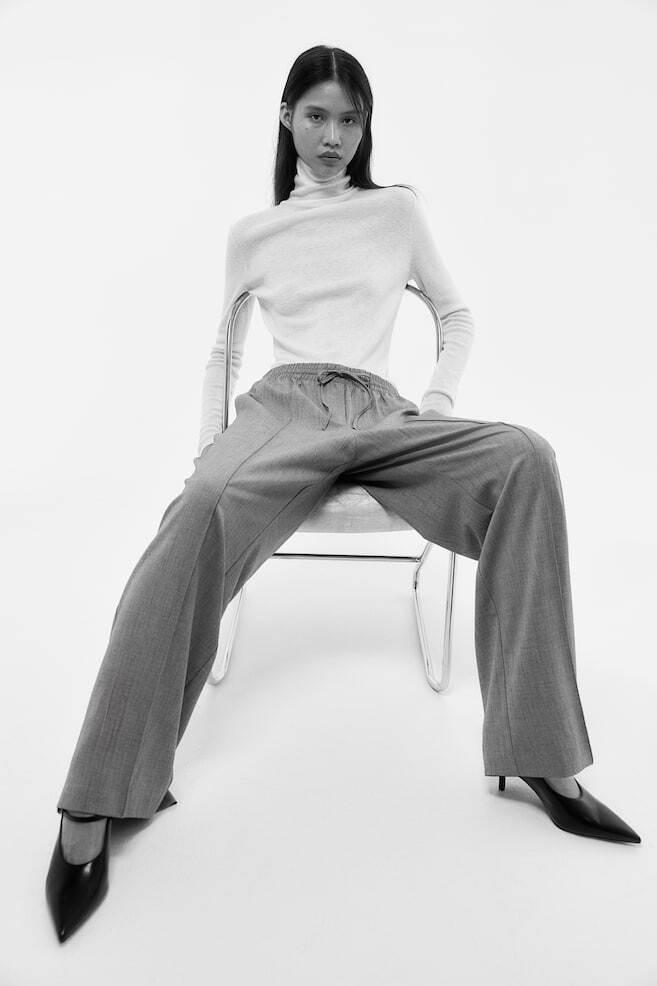 Элегантные брюки на кулиске H&M, серый
Элегантные брюки на кулиске H&M, серый