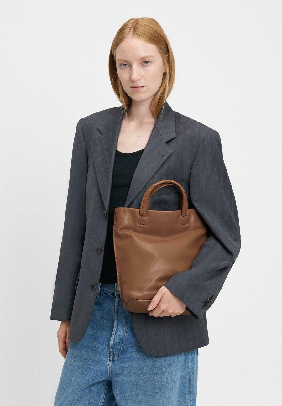 Сумка-шоппер Liebeskind Berlin Tote bag, Karamell/Cognac
Сумка-шоппер Liebeskind Berlin Tote bag, Karamell/Cognac