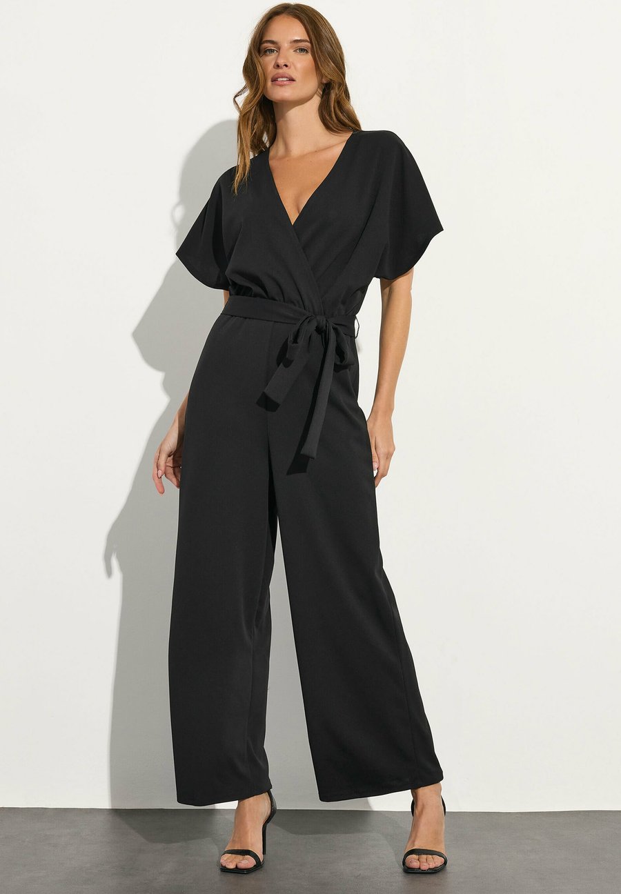 Комбинезон M&Co Jumpsuit, Black/Anthracite
Комбинезон M&Co Jumpsuit, Black/Anthracite