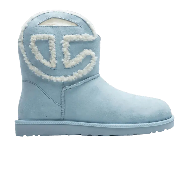 Мужские угги UGG Telfar x Logo Mini замшевые с аппликацией, синий
Мужские угги UGG Telfar x Logo Mini замшевые с аппликацией, синий