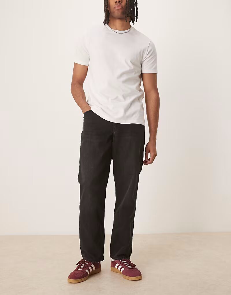 Джинсы прямого кроя ASOS DESIGN черного цвета
Джинсы прямого кроя ASOS DESIGN черного цвета