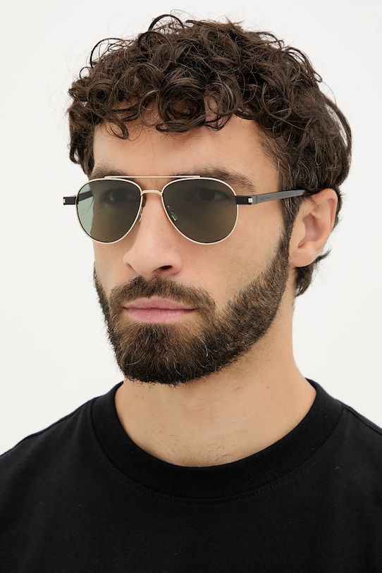 Солнцезащитные очки Saint Laurent, золотой
Солнцезащитные очки Saint Laurent, золотой