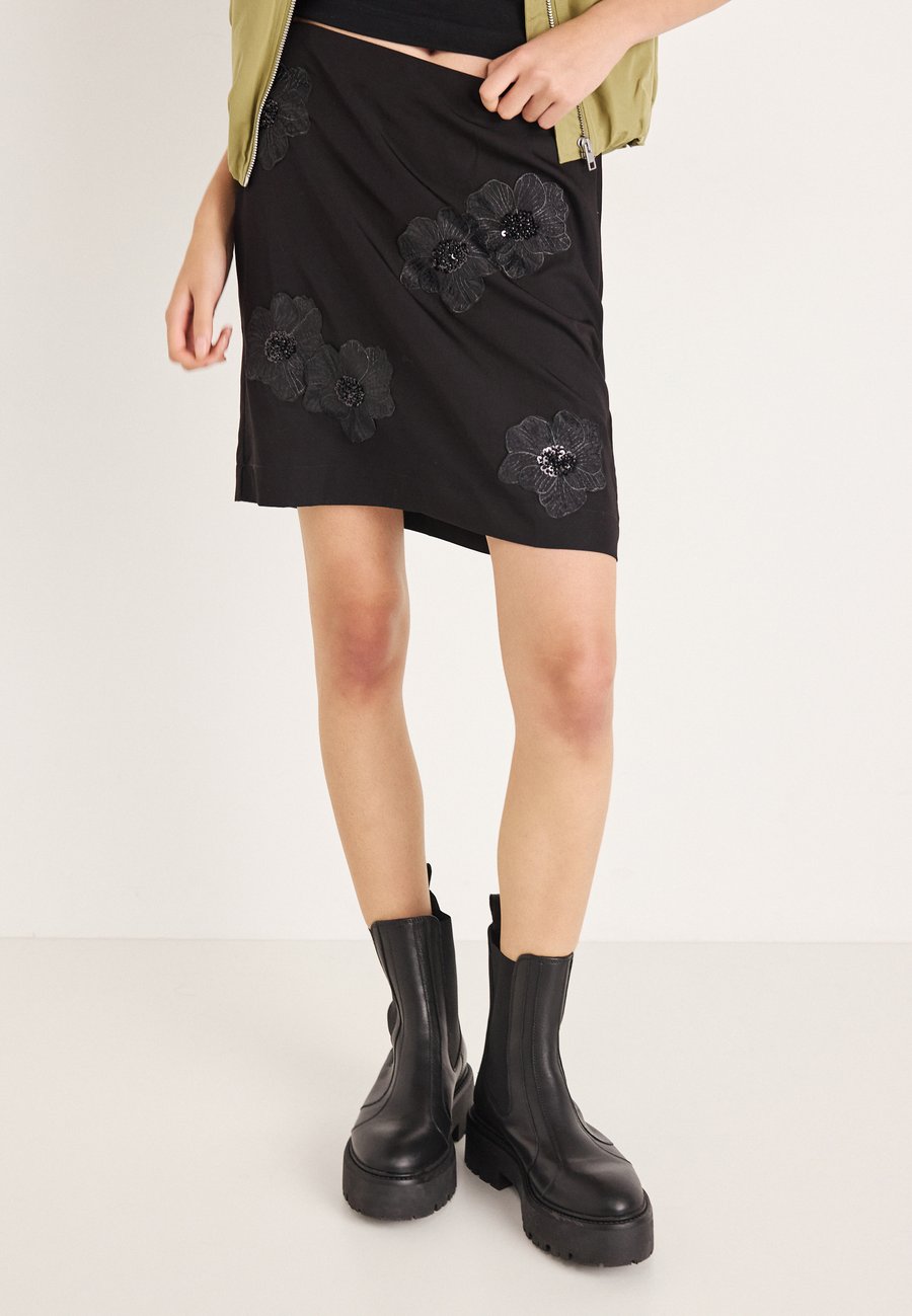 Юбка MSCH Copenhagen SKIRT, Black
Юбка MSCH Copenhagen SKIRT, Black