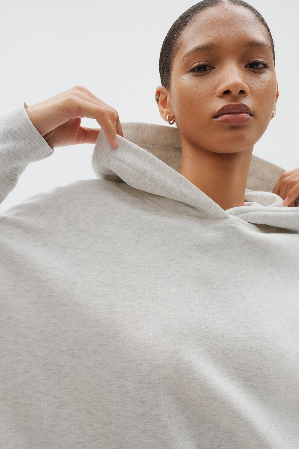 Хлопковое платье с капюшоном H&M, серый
Хлопковое платье с капюшоном H&M, серый