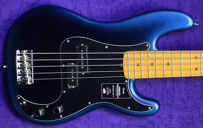 Басс гитара Fender AM Pro II P-Bass
Басс гитара Fender AM Pro II P-Bass