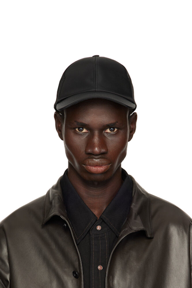 Черная кепка La Casa 'The Ovalie' JACQUEMUS
Черная кепка La Casa 'The Ovalie' JACQUEMUS