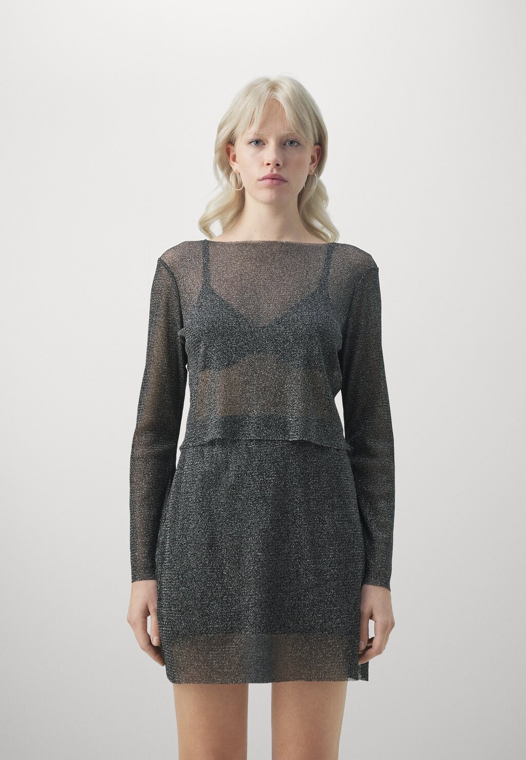 Широкая рубашка манга ONLY ONLMERLA GLITTER, черный
Широкая рубашка манга ONLY ONLMERLA GLITTER, черный