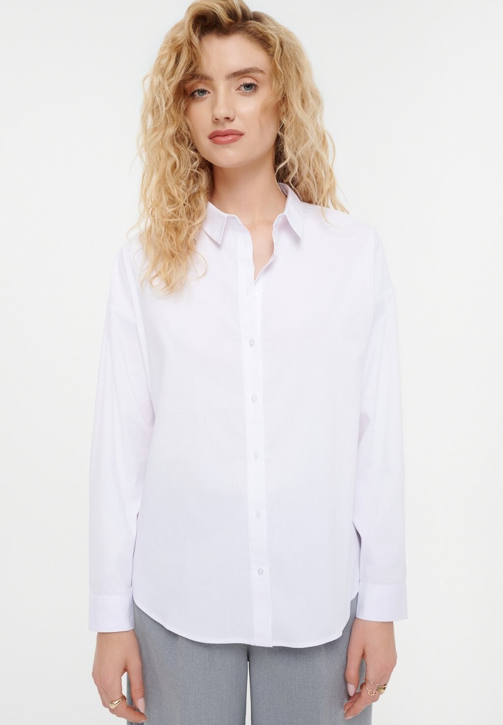 Блузка на пуговицах Greenpoint, белый
Блузка на пуговицах Greenpoint, белый