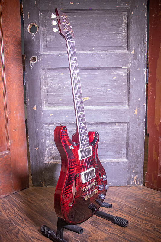 Электрогитара PRS McCarty 594 Hollowbody II Custom Color "Fire Red Wrap" w/Case 
Электрогитара PRS McCarty 594 Hollowbody II Custom Color "Fire Red Wrap" w/Case