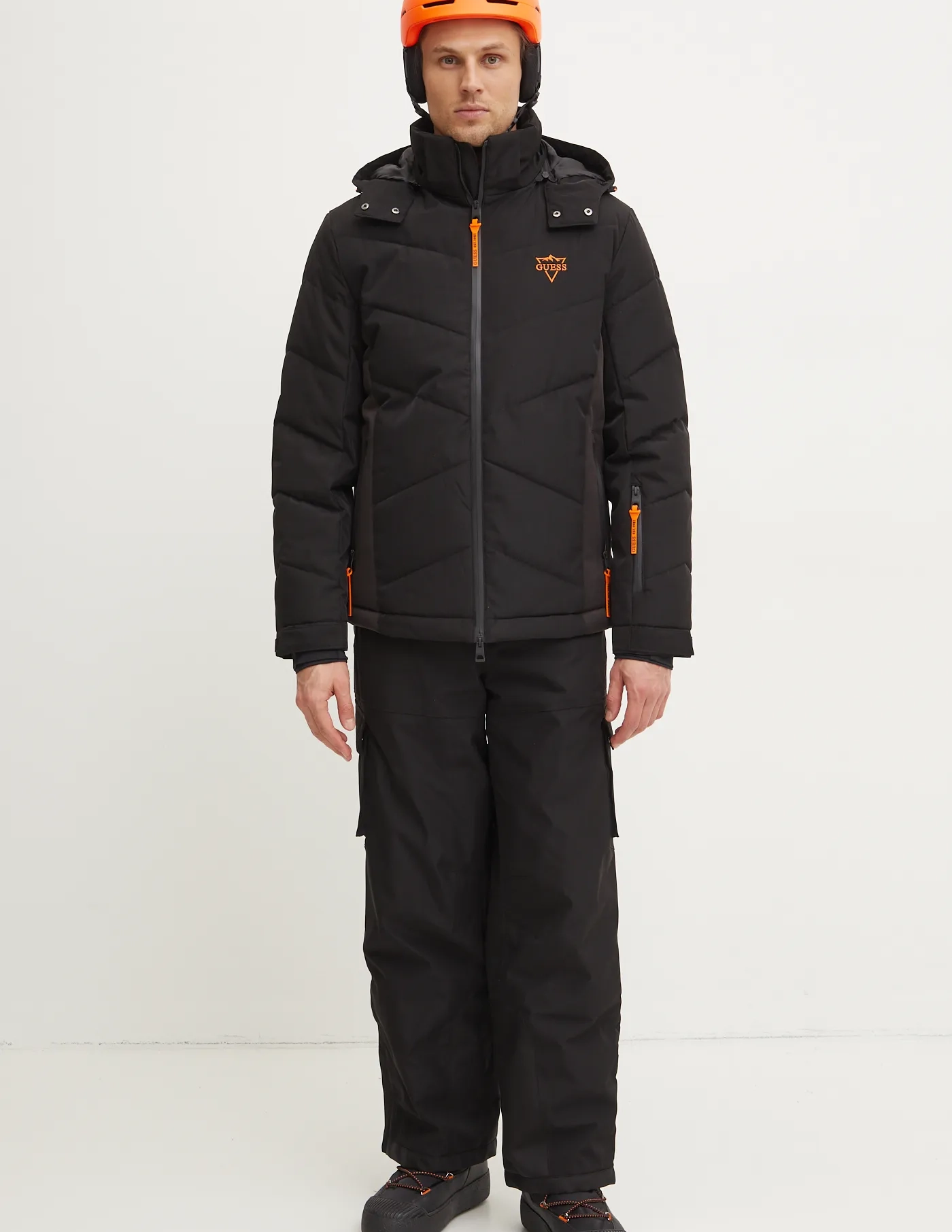 Лыжные штаны Guess, черный
Лыжные штаны Guess, черный