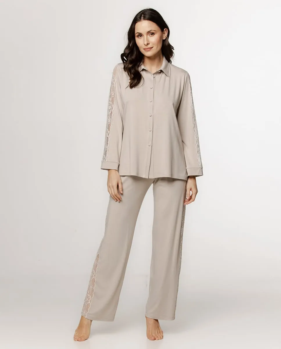 Женская пижама из микромодала с длинным рукавом Coemi, светло-бежевый
Женская пижама из микромодала с длинным рукавом Coemi, светло-бежевый