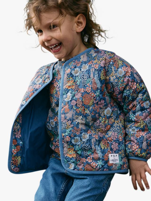 Детская куртка Liberty Print с утеплением и водоотталкивающей пропиткой Polarn O. Pyret, BlueQuilted Thermal Jacket
Детская куртка Liberty Print с утеплением и водоотталкивающей пропиткой Polarn O. Pyret, BlueQuilted Thermal Jacket