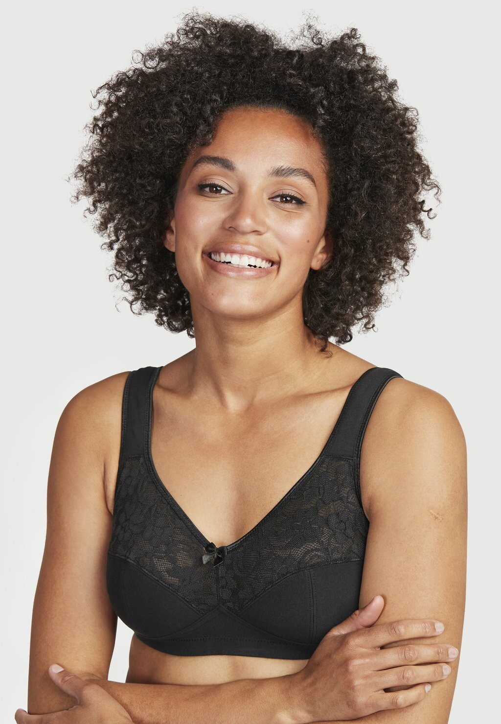 Треугольный бюстгальтер WIRELESS SOFT Cellbes of Sweden, черный 
Треугольный бюстгальтер WIRELESS SOFT Cellbes of Sweden, черный