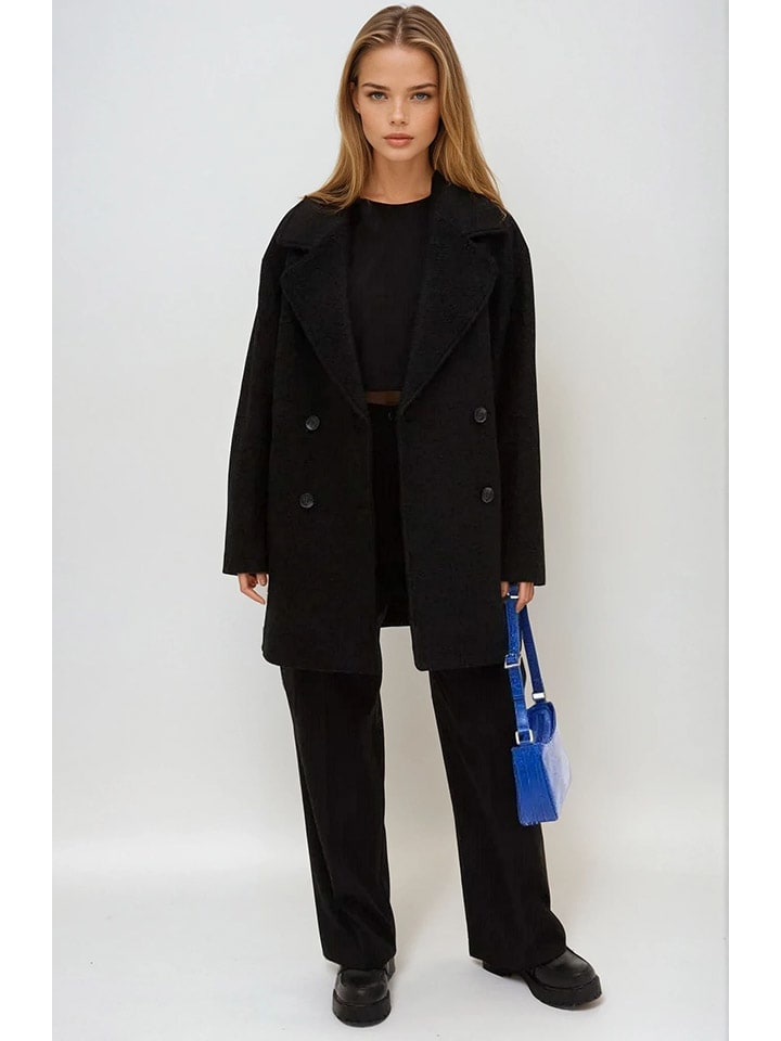 переходное пальто черного цвета Monki
переходное пальто черного цвета Monki