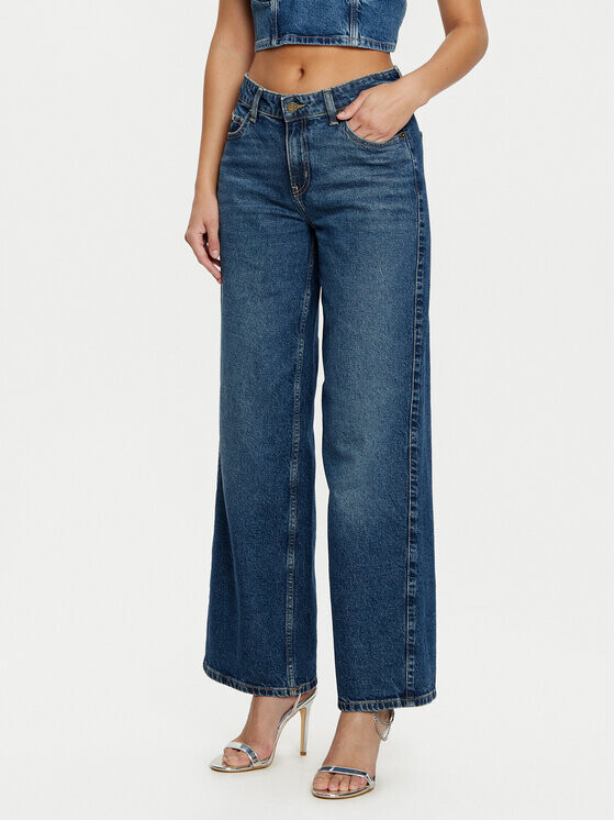 Джинсы обычного кроя Guess, синий
Джинсы обычного кроя Guess, синий