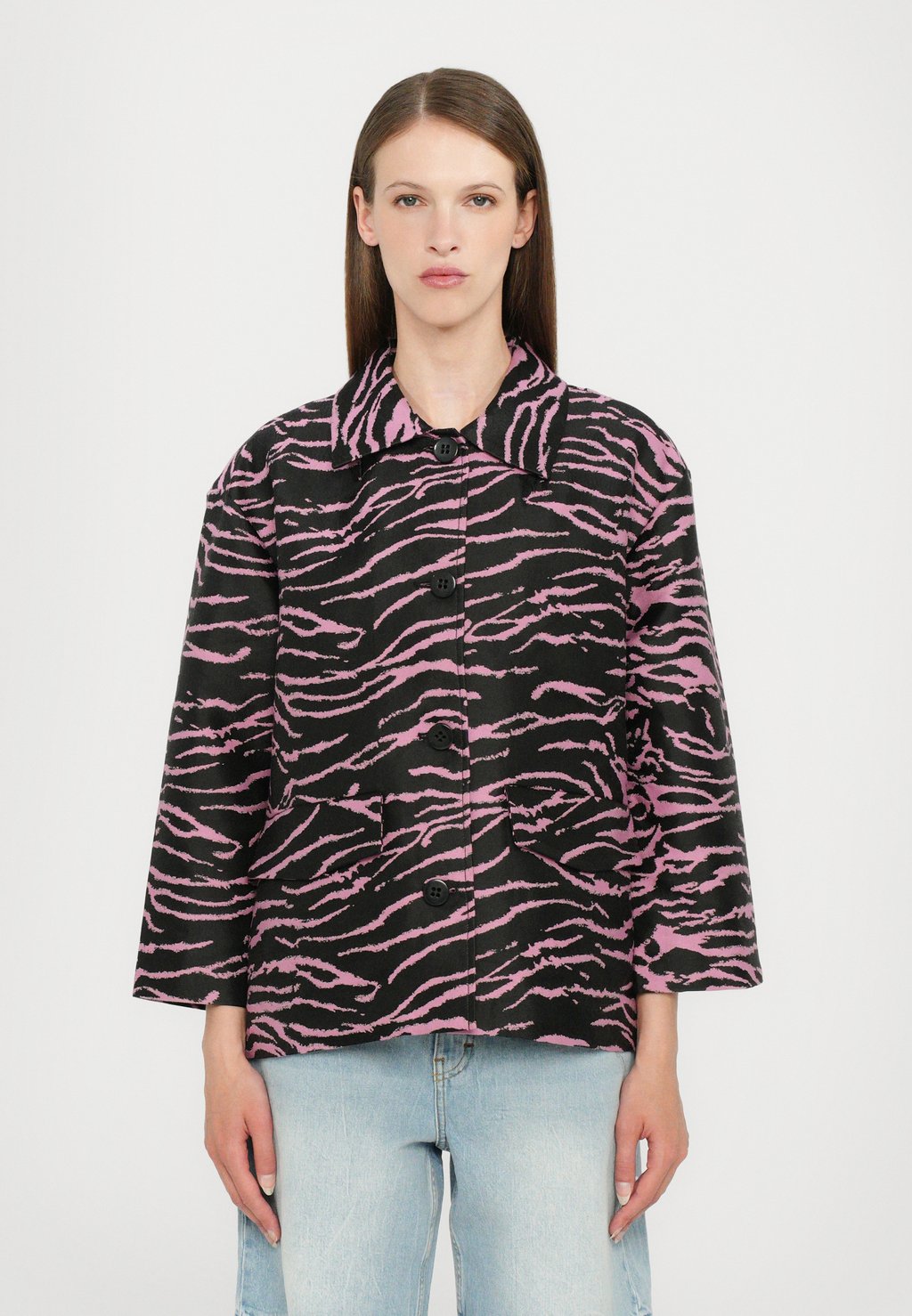 Легкая куртка BETINA Baum und Pferdgarten, розовый
Легкая куртка BETINA Baum und Pferdgarten, розовый