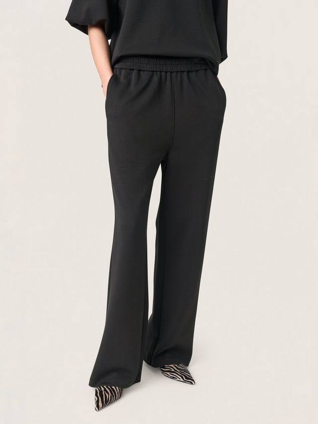 Брюки Magana с эластичной талией и широкими штанинами Soaked In Luxury
Брюки Magana с эластичной талией и широкими штанинами Soaked In Luxury