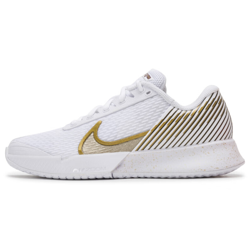 Теннисные кроссовки Air Zoom Vapor Pro 2 женские с низким верхом, белые/золотые Nike
Теннисные кроссовки Air Zoom Vapor Pro 2 женские с низким верхом, белые/золотые Nike