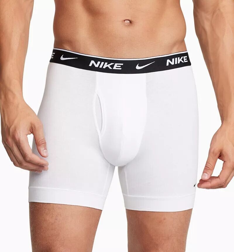 Мужские хлопковые боксеры-боксеры Nike Dri-FIT Essential — 3 пары, белый
Мужские хлопковые боксеры-боксеры Nike Dri-FIT Essential — 3 пары, белый