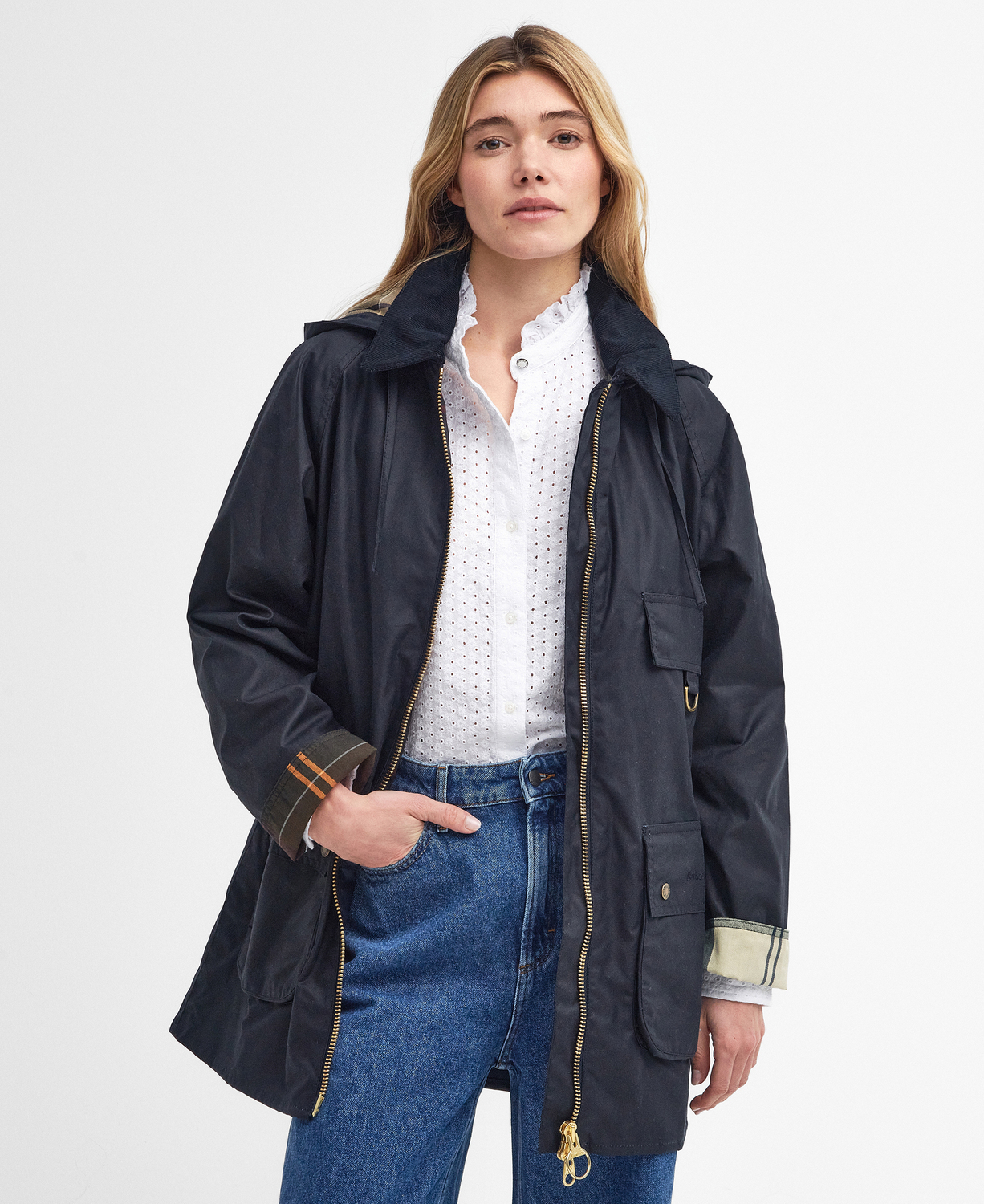 Вощеная куртка Barbour Highclere, классический темно-синий
Вощеная куртка Barbour Highclere, классический темно-синий