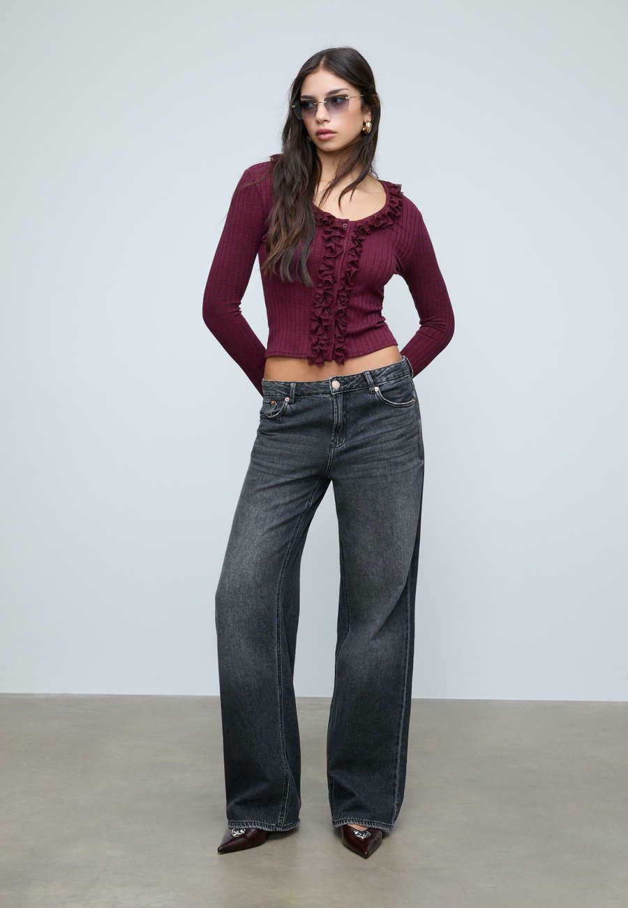 Кардиган Stradivarius Cardigan, Bordeaux
Кардиган Stradivarius Cardigan, Bordeaux