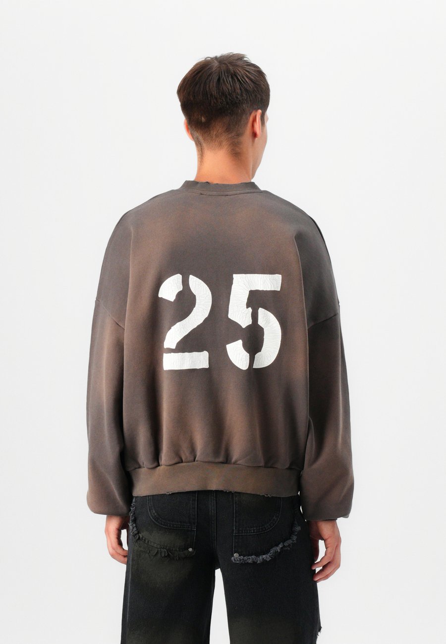 Толстовка Atelier de roupa ADMIRLA UNISEX , Black/Grey/Black, Черный, Толстовка Atelier de roupa ADMIRLA UNISEX , Black/Grey/Black
Толстовка Atelier de roupa ADMIRLA UNISEX , Black/Grey/Black, Черный, Толстовка Atelier de roupa ADMIRLA UNISEX , Black/Grey/Black