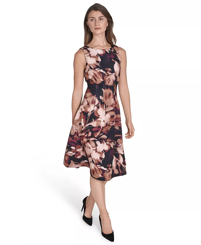 Женское платье-труба с принтом и защипами Halston
Женское платье-труба с принтом и защипами Halston