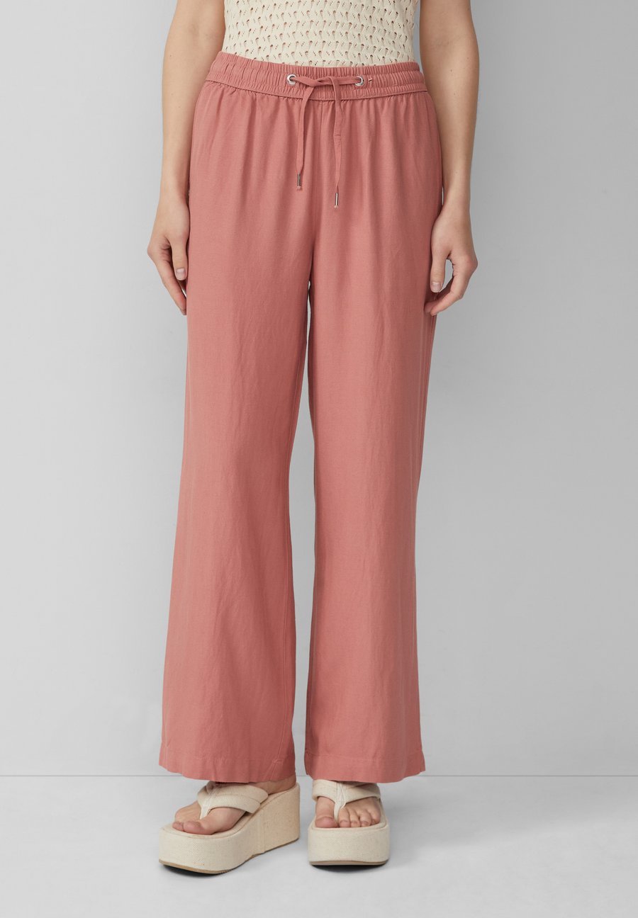 Брюки QS Trousers, Papaya/Salmon
Брюки QS Trousers, Papaya/Salmon