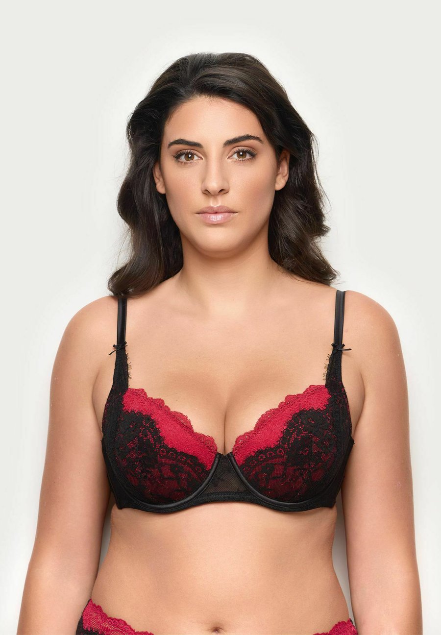 Бюстгальтер Yamamay Underwired bra, Black Ruby Floral/Black
Бюстгальтер Yamamay Underwired bra, Black Ruby Floral/Black