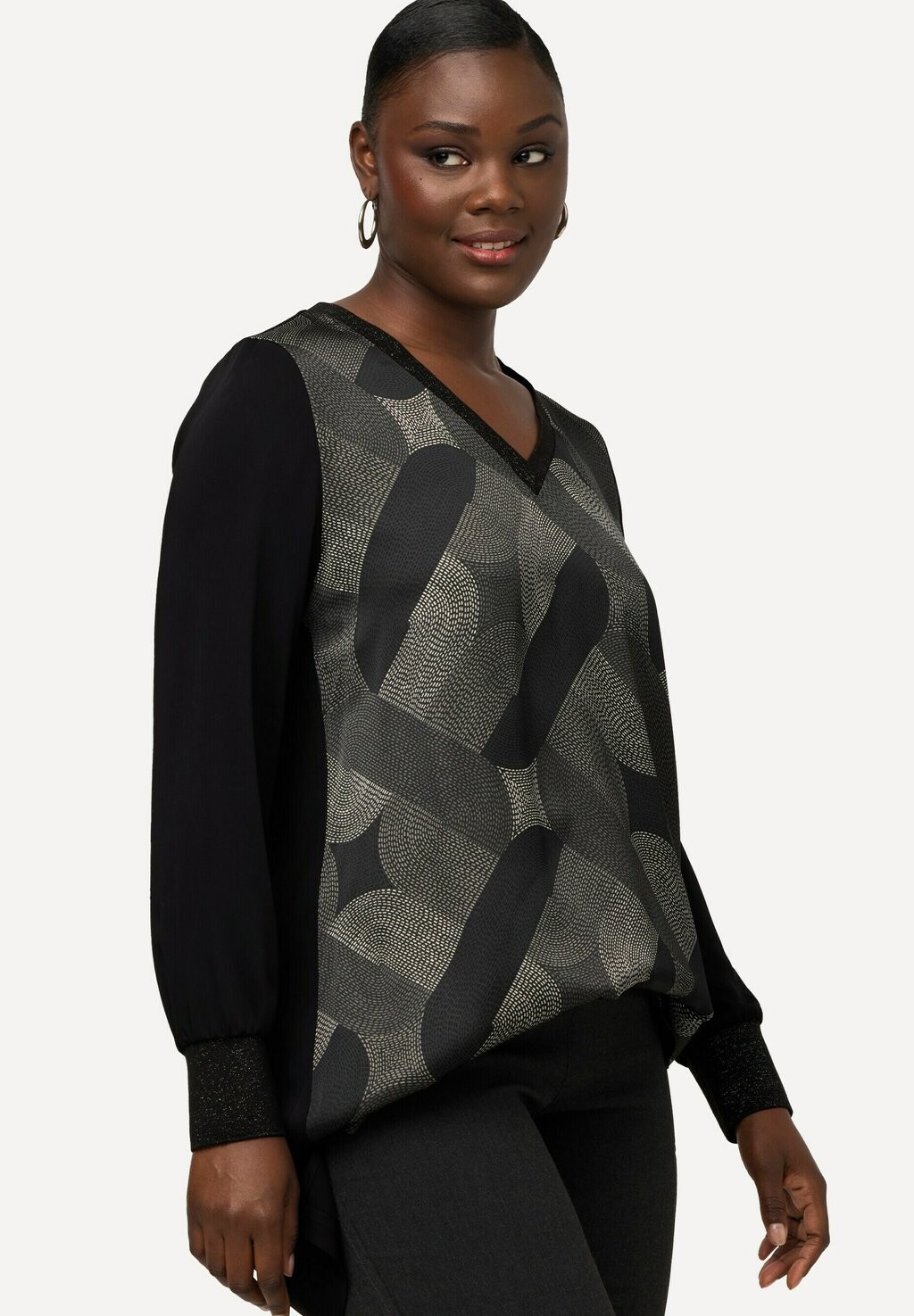 Туника Ulla Popken, черный
Туника Ulla Popken, черный