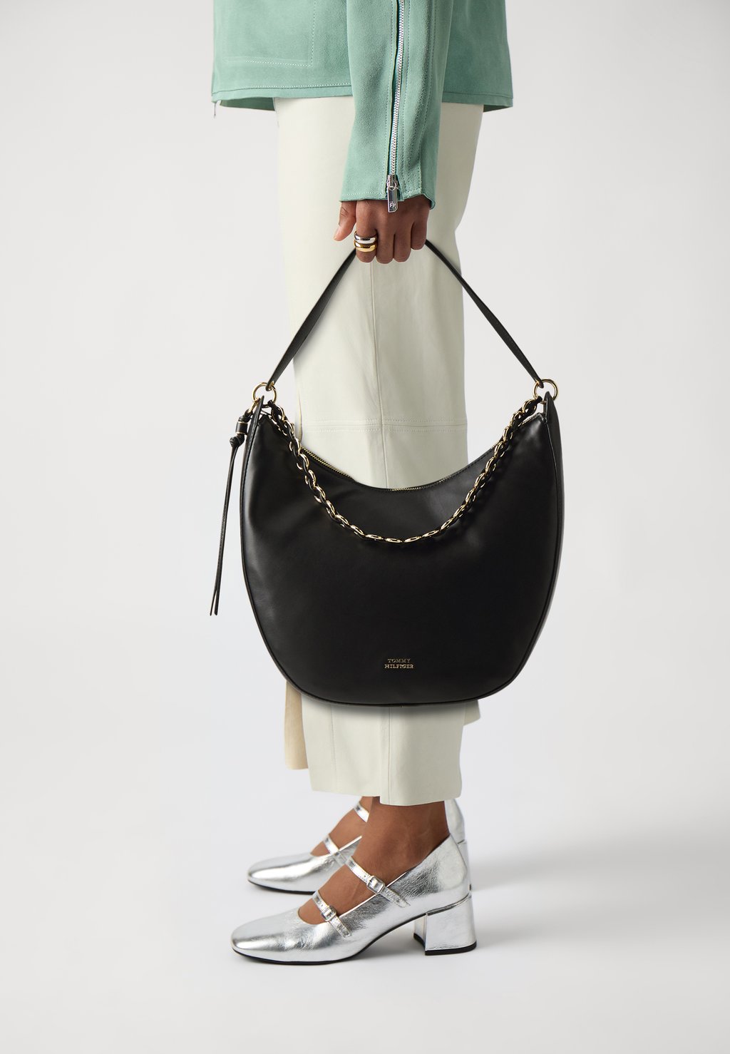 Сумка MOON Tommy Hilfiger, черный
Сумка MOON Tommy Hilfiger, черный