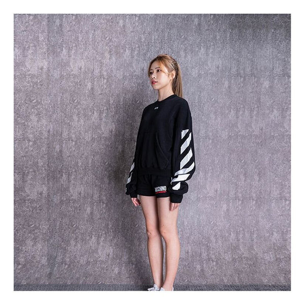 Свитер casual colorblock logo round neck pullover hoodie black Off-White, черный
Свитер casual colorblock logo round neck pullover hoodie black Off-White, черный