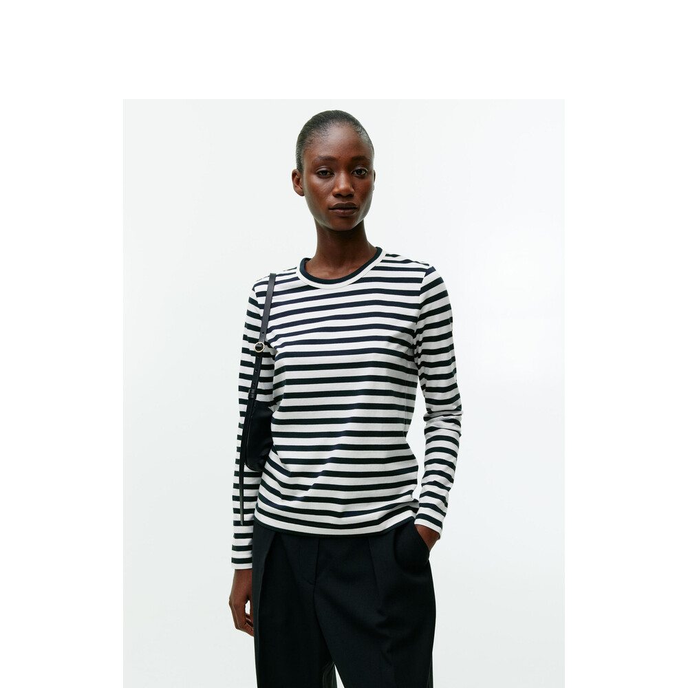 Футболка Arket с длинными рукавами и круглым вырезом, темно-синий / белый
Футболка Arket с длинными рукавами и круглым вырезом, темно-синий / белый