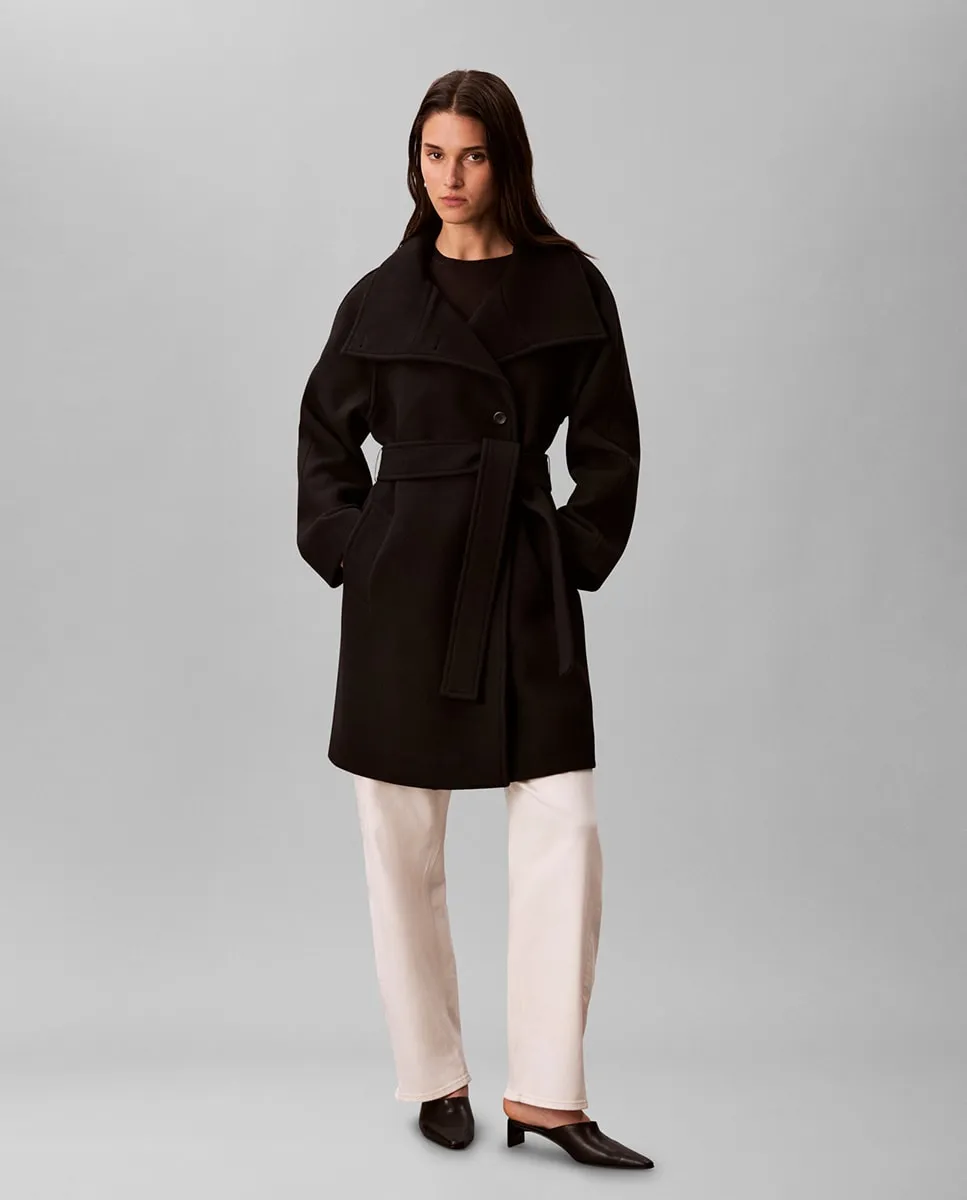 Длинное женское пальто на перекрестной застежке Calvin Klein, черный
Длинное женское пальто на перекрестной застежке Calvin Klein, черный