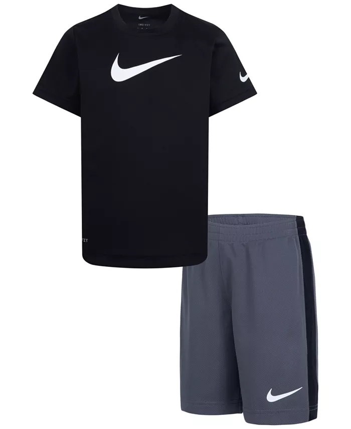 Футболка и шорты Dri-FIT Swoosh для мальчиков, комплект из 2 предметов Nike, серый
Футболка и шорты Dri-FIT Swoosh для мальчиков, комплект из 2 предметов Nike, серый