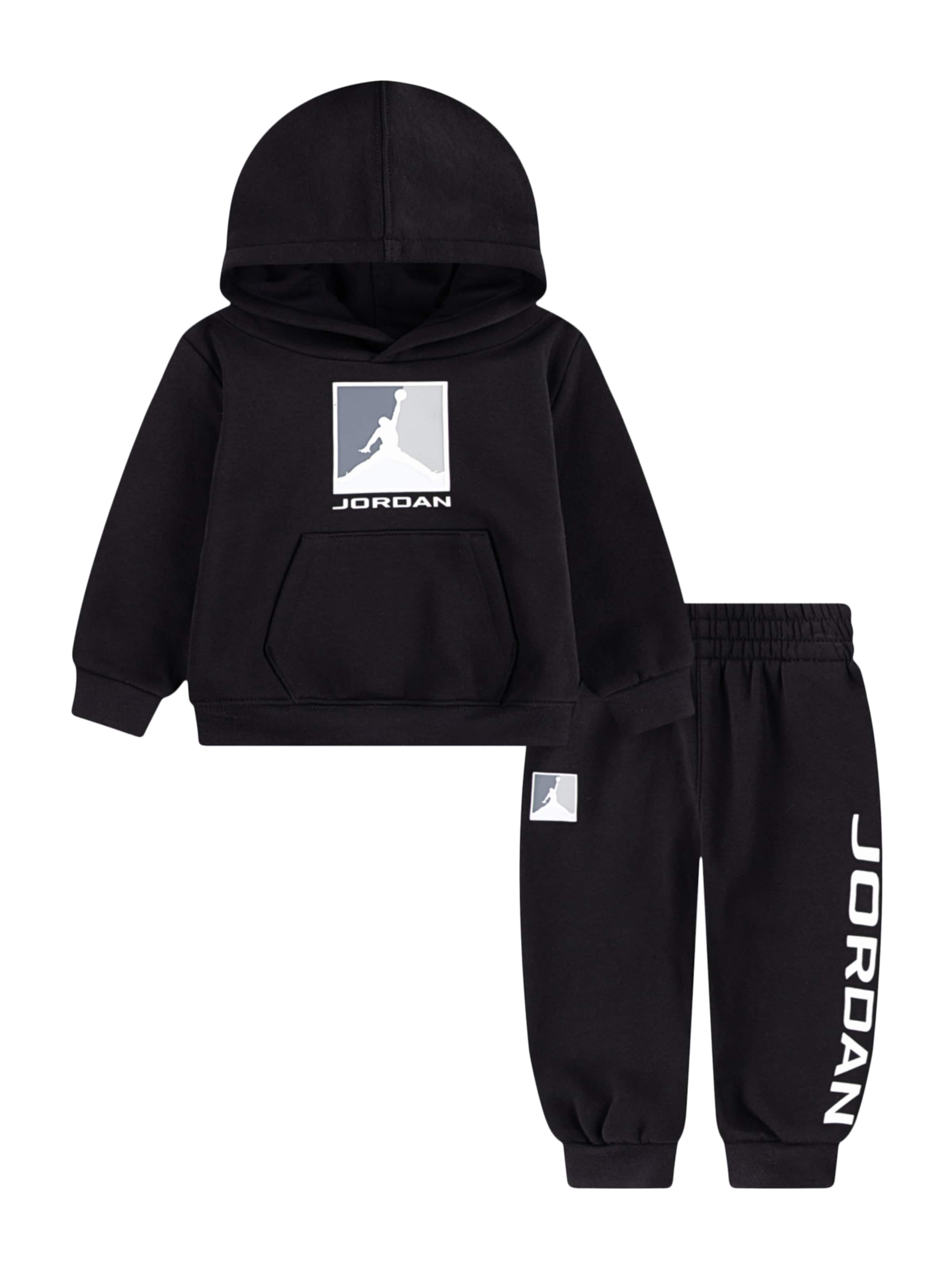Jordan Спортивный костюм 'ESS FLC' в черном цвете
Jordan Спортивный костюм 'ESS FLC' в черном цвете