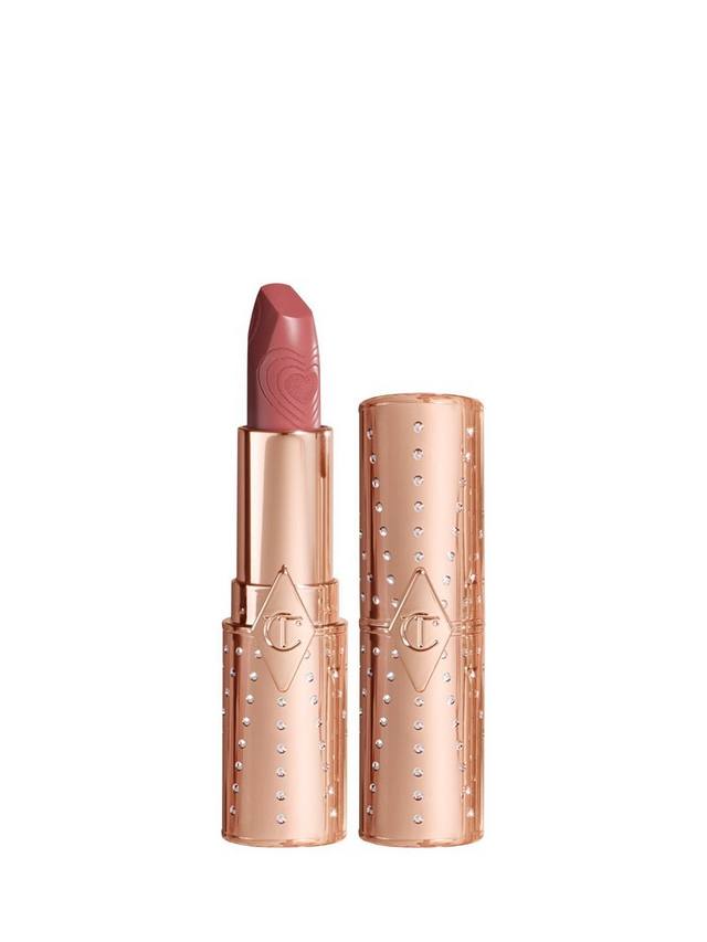 Помада Look of Love Charlotte Tilbury, Wedding Belles
Помада Look of Love Charlotte Tilbury, Wedding Belles